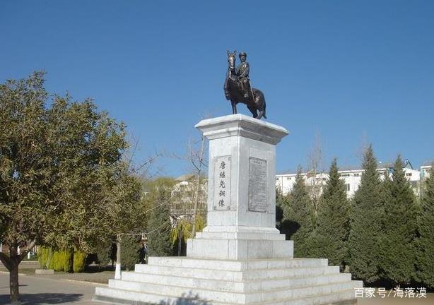 哭张员外继（公及夫人相次没于洪州）：星空体育app下载