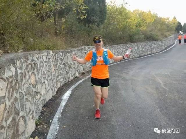 星空体育app下载|用废纱线织出海洋(图2) 星空体育APP网站